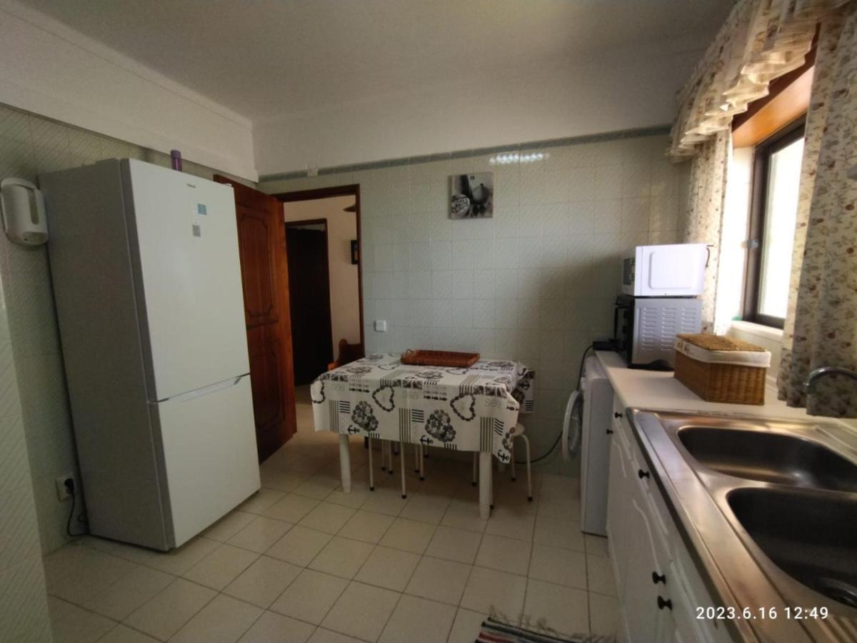 Cozy Apartment In Quarteira Exterior photo